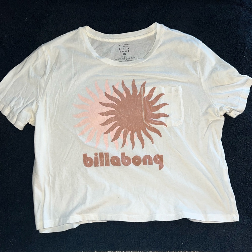 Billabong cropped tee, size medium